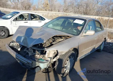 2002 Honda Accord 2.3 Lx z USA, uszkodzony, nr VIN 3HGCG56472G705216